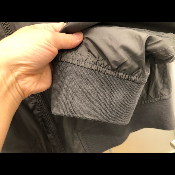 Men’s New Mossimo Dutti Packable Jacket - Picture 4 of 8